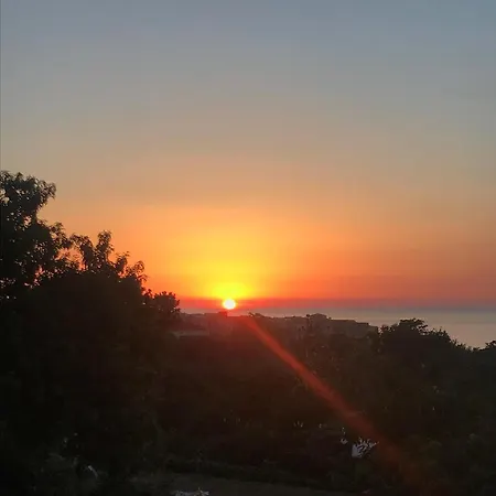 Aurantia - Mediterranean Tale Tropea