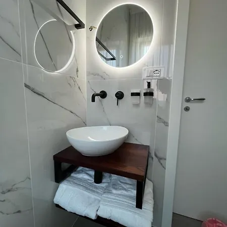 Aurantia - Mediterranean Tale Bed & Breakfast *