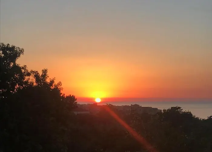 Aurantia - Mediterranean Tale Tropea